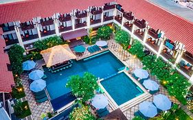 The Lokha Legian Resort & Spa